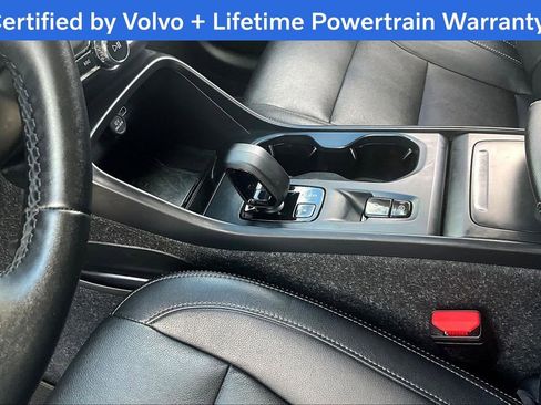 Certified 2025 Volvo XC40 B5 Core image 18