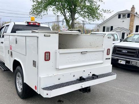 Used 2019 Chevrolet Silverado 2500 W/T w/ WT Convenience Package AWD/4WD image 2