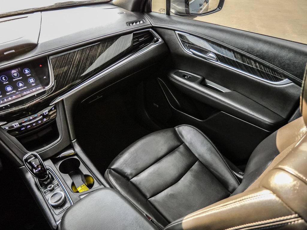 Used 2022 Cadillac XT6 Premium Luxury FWD image 38