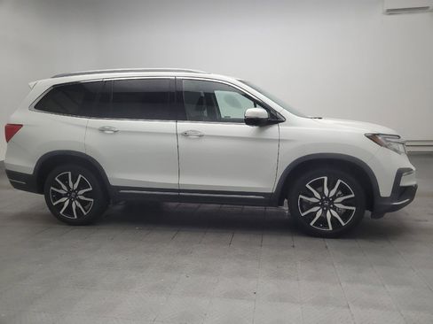 Used 2021 Honda Pilot Touring image 11
