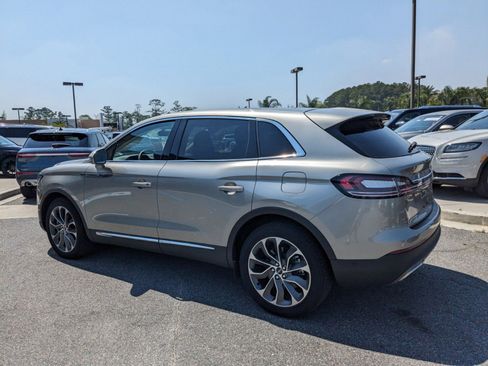 Certified 2023 Lincoln Nautilus Reserve w/ Equipment Group 201A image 9