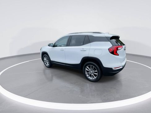 Used 2023 GMC Terrain SLT w/ Infotainment Package II AWD/4WD image 6