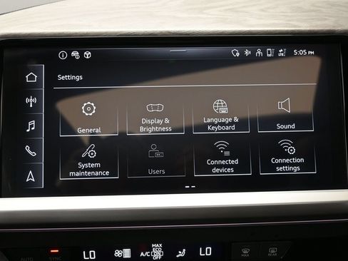 Used 2023 Audi Q4 e-tron Premium Plus AWD/4WD image 27