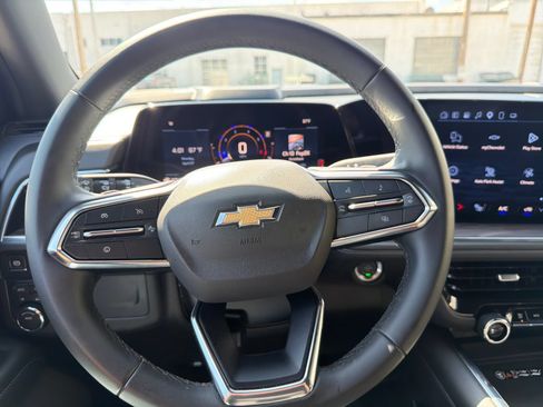 Used 2025 Chevrolet Tahoe LT AWD/4WD image 23