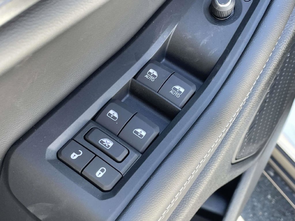 New 2027 Jeep Grand Cherokee Laredo X AWD/4WD image 25