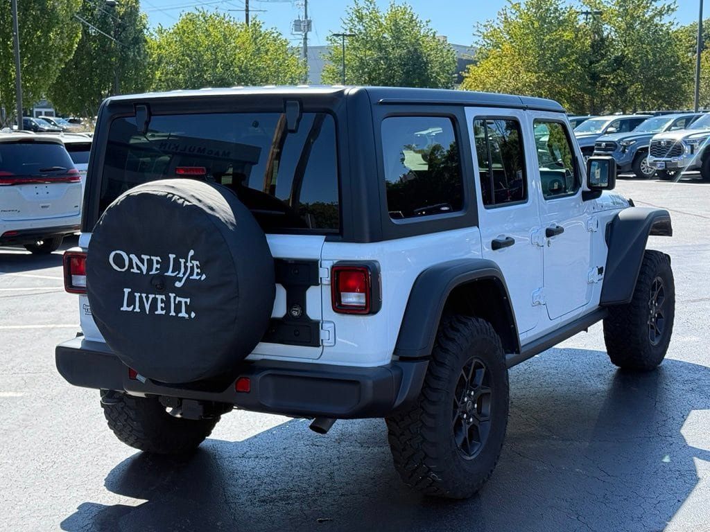 Used 2024 Jeep Wrangler Unlimited Sport AWD/4WD image 7