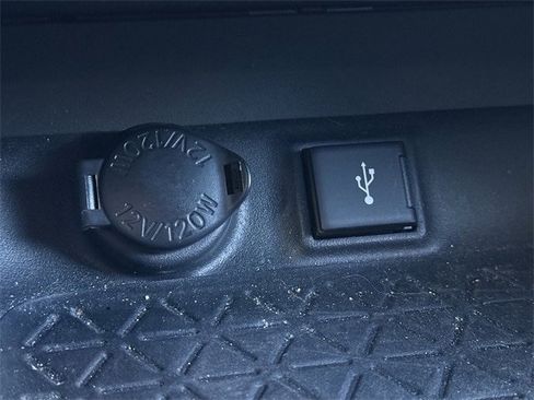 Used 2020 Toyota RAV4 XSE image 23