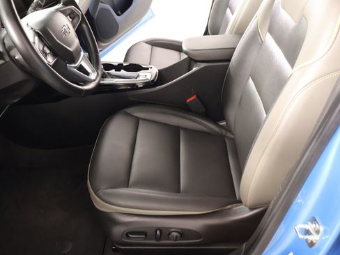 Used 2025 Chevrolet Trax ACTIV FWD image 11