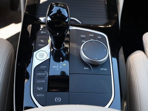 Used 2025 BMW X4 xDrive30i image 28