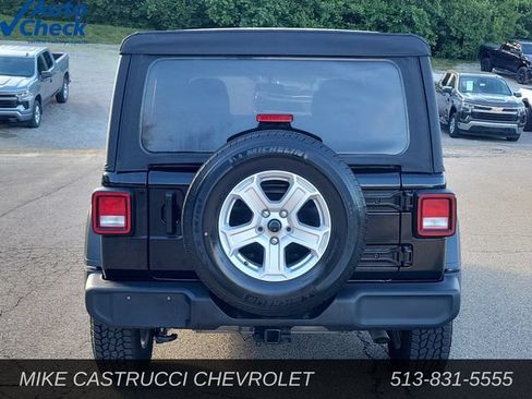 Used 2022 Jeep Wrangler Unlimited Sport AWD/4WD image 4