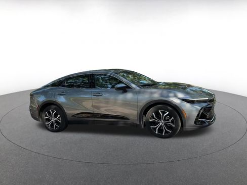 Used 2025 Toyota Crown XLE image 2