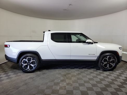 Used 2024 Rivian R1T Adventure Dual AWD/4WD image 6