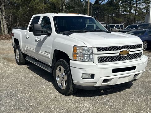 Used 2014 Chevrolet Silverado 2500 LT image 1