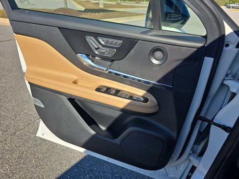 Used 2021 Lincoln Corsair Reserve w/ Elements Package image 26