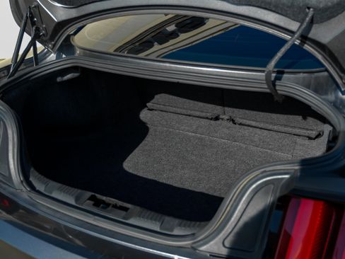 Used 2017 Ford Mustang GT Premium w/ GT Performance Package image 41