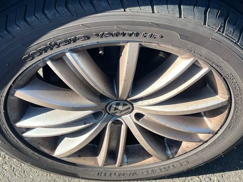 Used 2013 Volkswagen Tiguan S AWD/4WD image 10