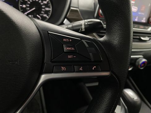 Certified 2025 Nissan Altima 2.5 SV FWD image 15