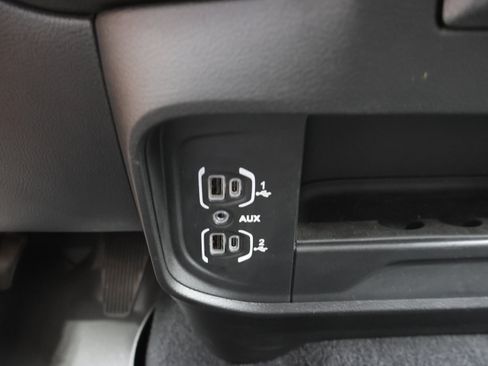 Used 2024 RAM 3500 Tradesman w/ Chrome Appearance Group AWD/4WD image 44