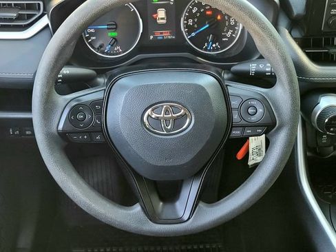 Certified 2022 Toyota RAV4 LE AWD/4WD image 15