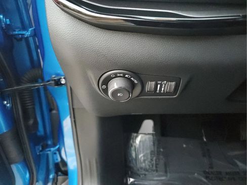 Used 2026 Jeep Compass Latitude image 30