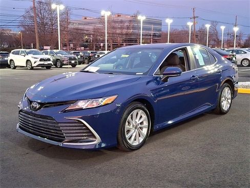 Certified 2023 Toyota Camry LE image 4