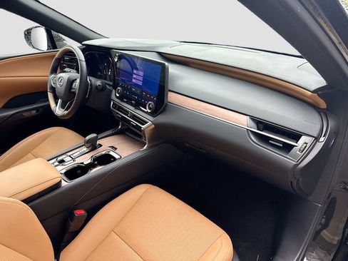 Used 2025 Lexus RX 350 Premium w/ Accessory Package (Z1) FWD image 15