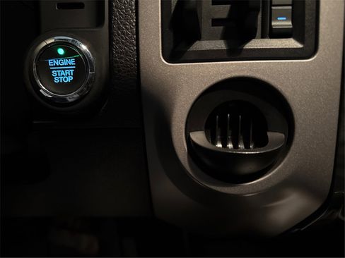 Used 2017 Ford Expedition EL Limited w/ Equipment Group 301A image 24