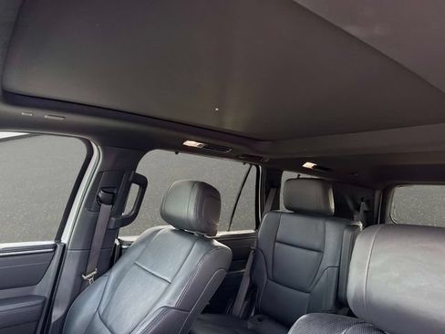 Used 2024 Toyota Sequoia Platinum AWD/4WD image 18