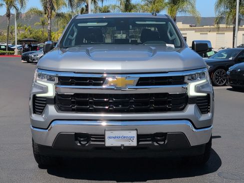 Used 2024 Chevrolet Silverado 1500 LT AWD/4WD image 3