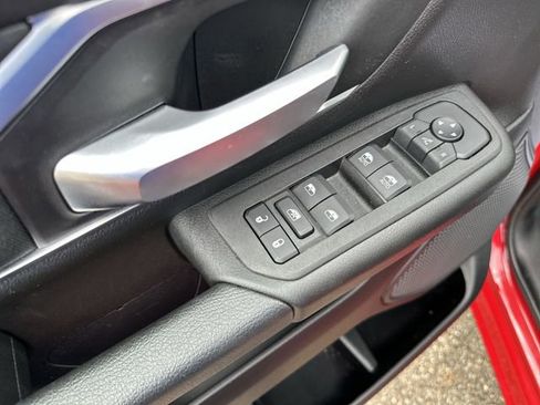 Used 2025 RAM 1500 Big Horn AWD/4WD image 17