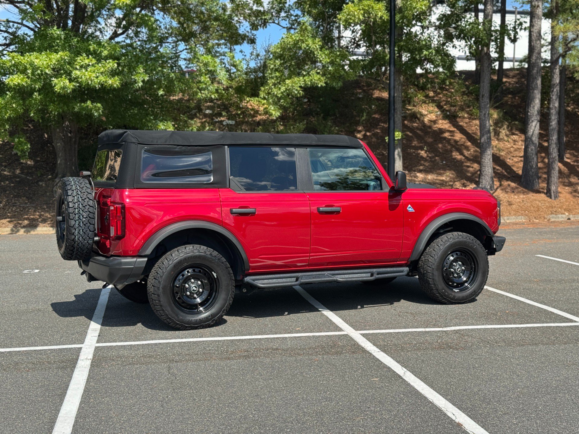 Used 2021 Ford Bronco Black Diamond AWD/4WD image 12