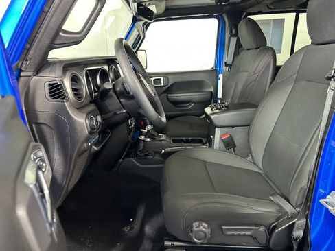 Used 2023 Jeep Wrangler Unlimited w/ Cold Weather Group image 11