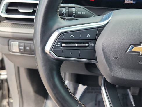 Used 2024 Chevrolet Traverse LT FWD image 16