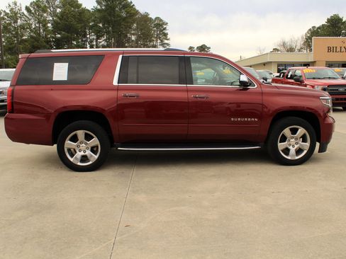 Used 2020 Chevrolet Suburban Premier image 5