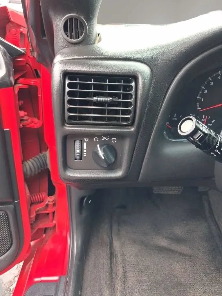 Used 2002 Chevrolet Camaro Z28 w/ SS Performance/Appearance Pkg RWD image 23
