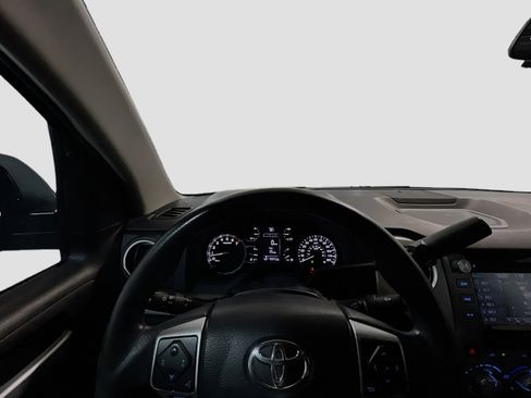 Used 2018 Toyota Tundra SR5 RWD image 7