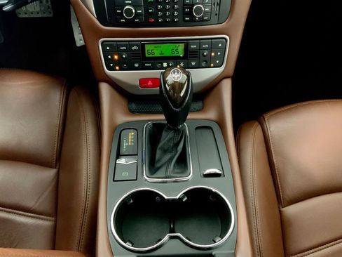 Used 2016 Maserati GranTurismo Sport RWD image 27