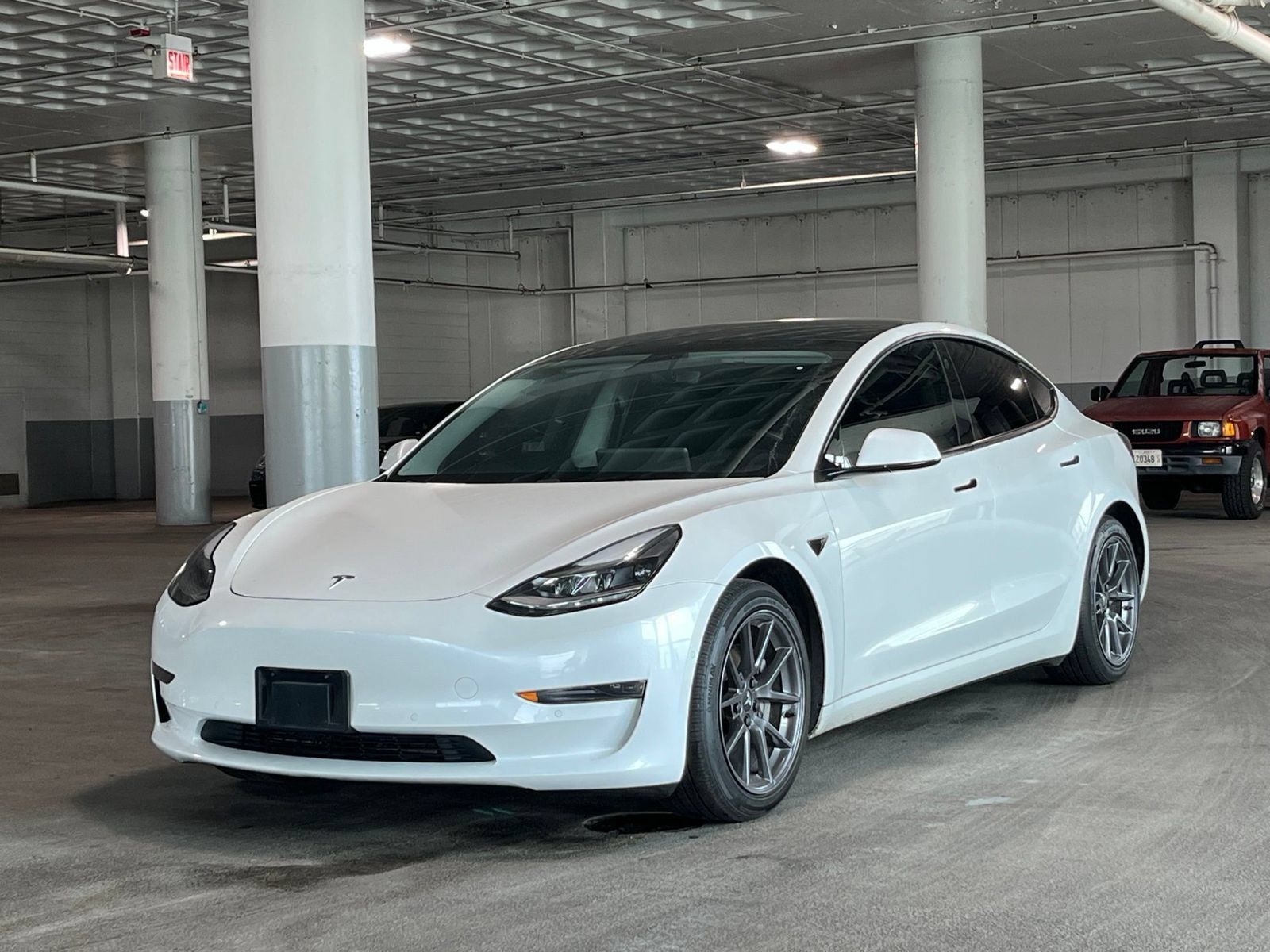 Used 2021 Tesla Model 3 Standard Range Plus RWD image 4