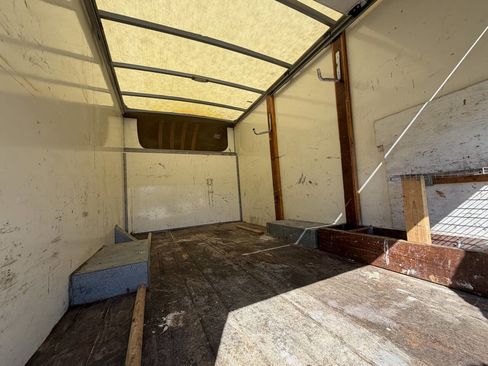 Used 2019 GMC Savana 3500 3500 2dr 139 in. WB Cutaway Ch w/ Power Convenience Package image 15