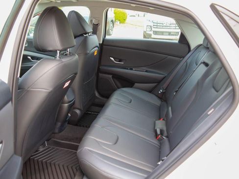 New 2026 Hyundai Elantra Limited FWD image 9