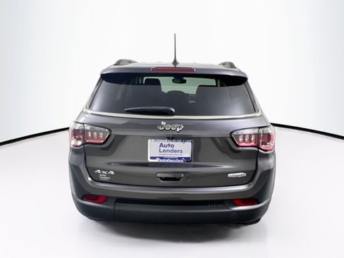 Used 2022 Jeep Compass Latitude AWD/4WD image 6