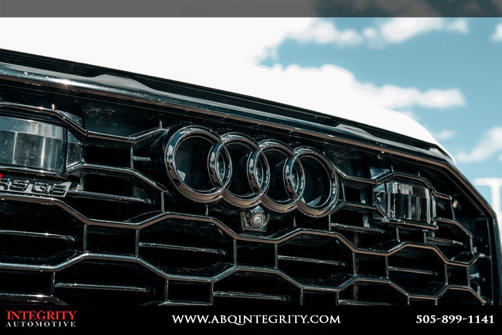 Used 2024 Audi RS Q8 AWD/4WD image 10