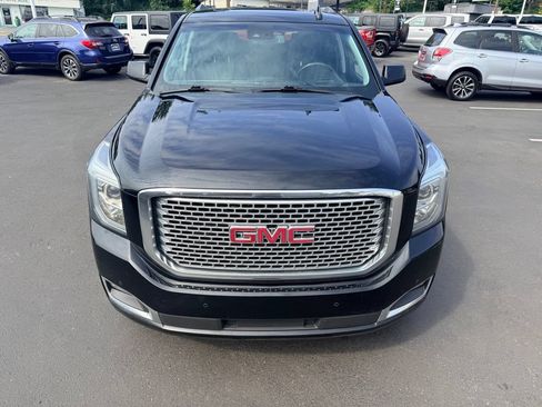 Used 2017 GMC Yukon Denali w/ Open Road Package AWD/4WD image 8