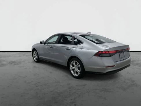 Certified 2025 Honda Accord LX image 9