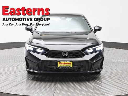 Used 2025 Honda Civic Sport image 2