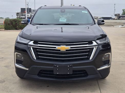 Certified 2023 Chevrolet Traverse LT FWD image 2