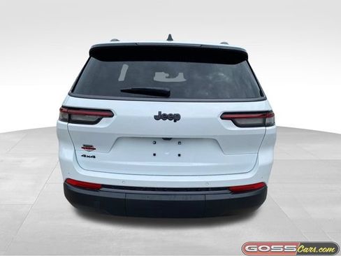 New 2026 Jeep Grand Cherokee L 4WD image 4
