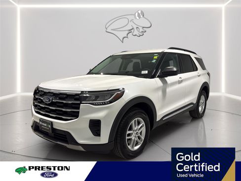 Certified 2025 Ford Explorer Active AWD/4WD image 1