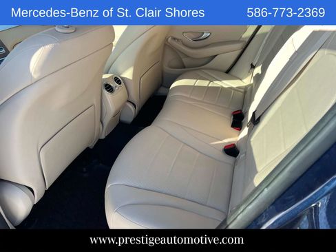 Used 2022 Mercedes-Benz GLC 300 4MATIC image 14