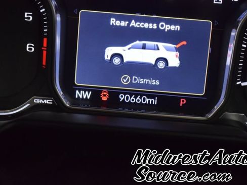 Used 2021 GMC Yukon AT4 w/ AT4 Premium Package AWD/4WD image 15